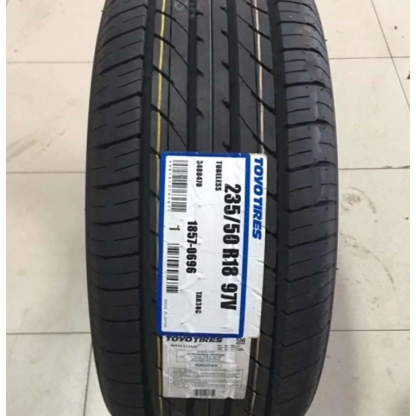 BAN MOBIL TUBLES UKURAN 235 50 R18 BAN IMPORT MERK TOYO TRANPATH R30 TOYO 235 50 R18