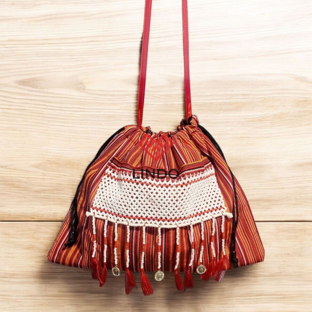Sepu' Tenun Manik Toraja/Tas Bahu Tenun Manik Toraja (Kode: DB1025110)
