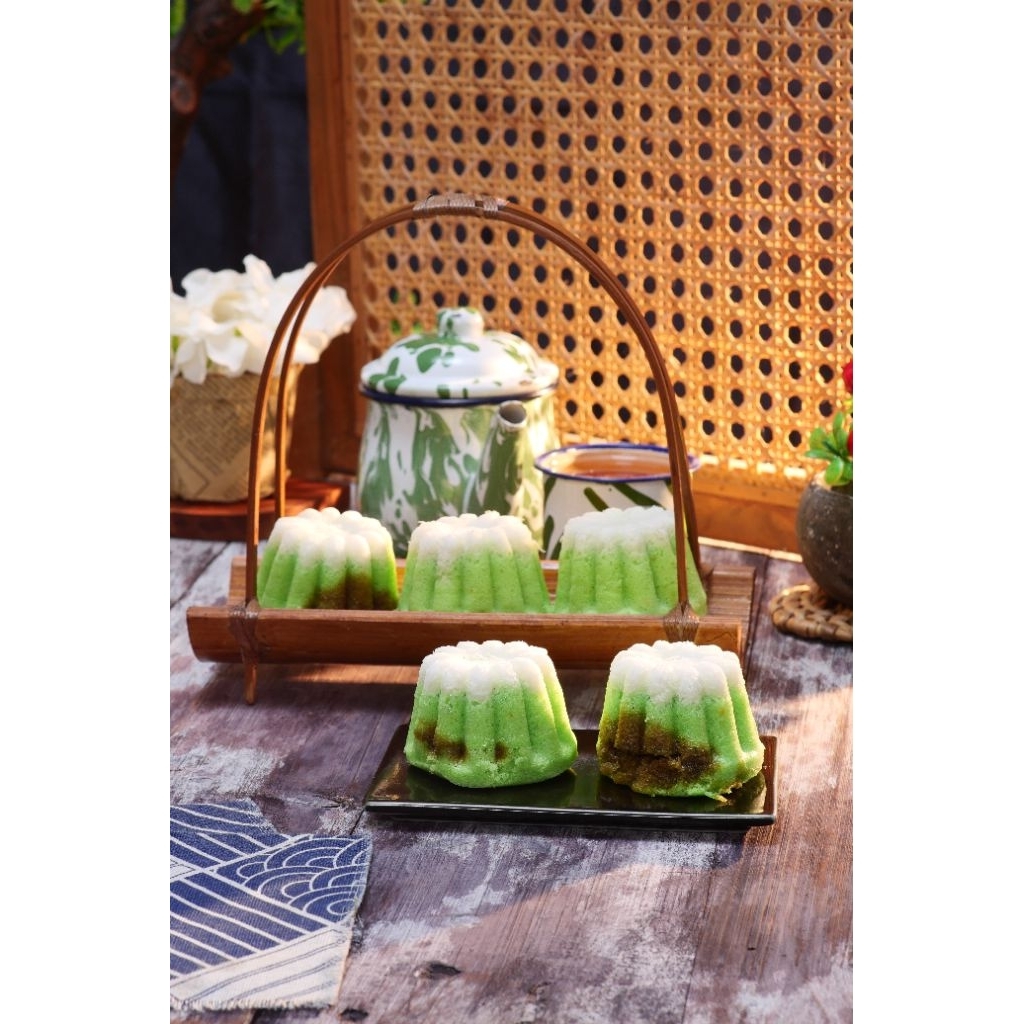 

Putu Ayu Gula Merah 10 Pcs