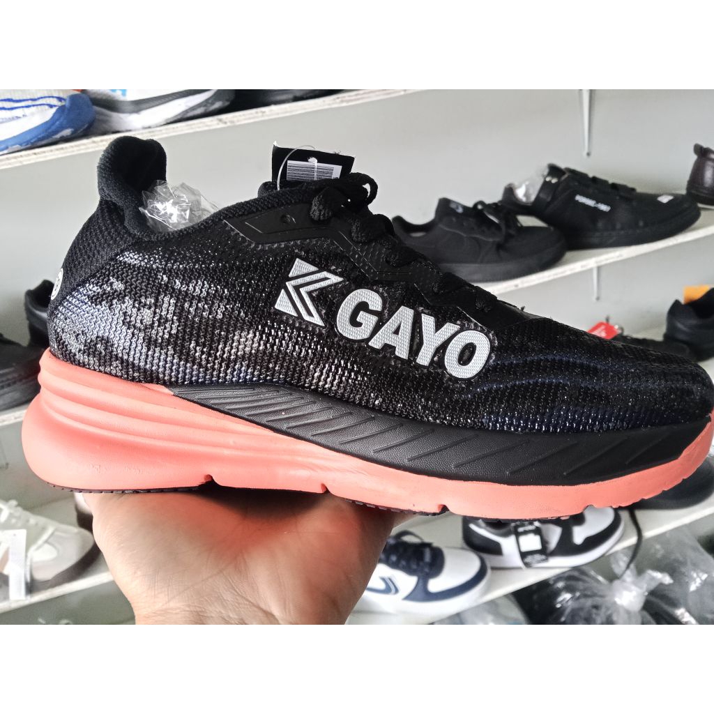 Sepatu volley/sport/jogging pria