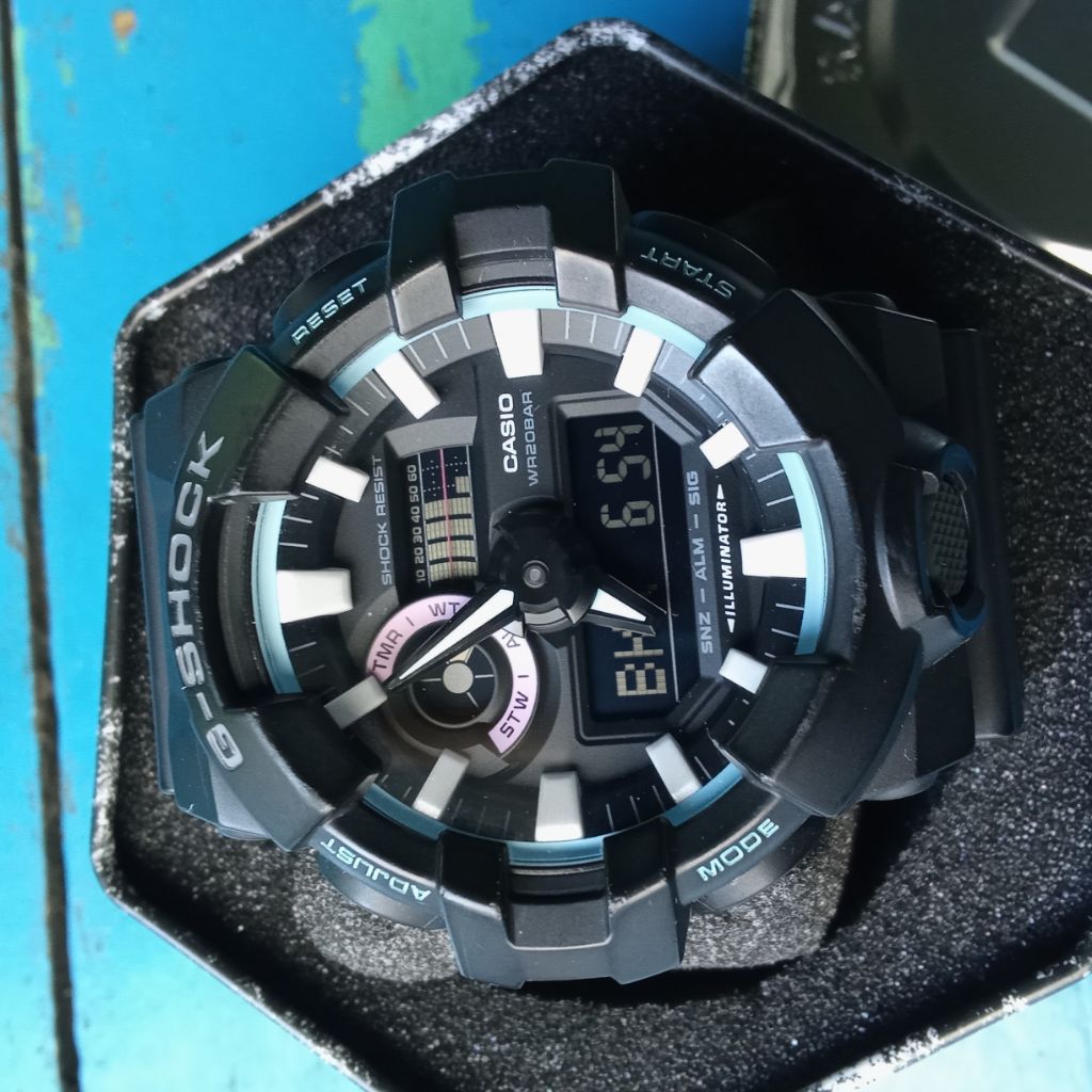 G-Shock GA 700 second