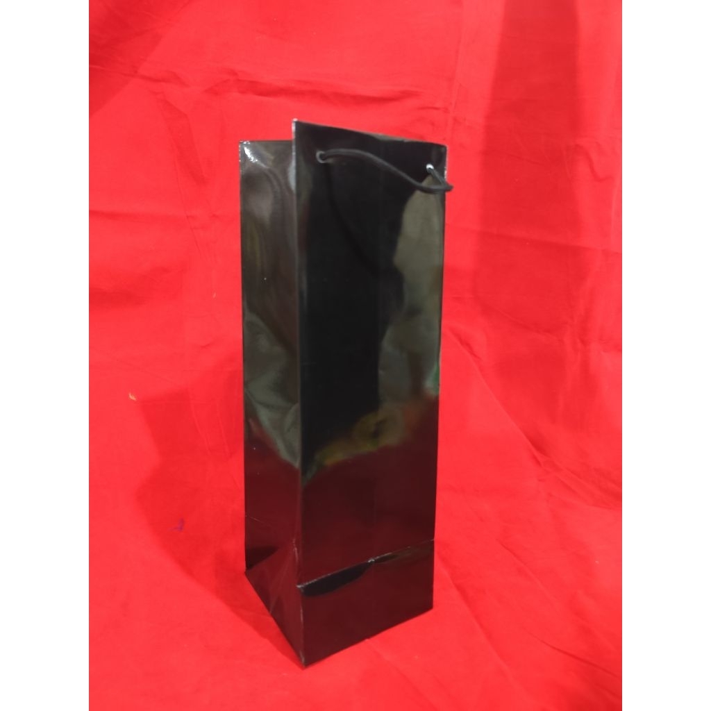 

paper bag botol wine hitam glosy isi 12 pcs bahan tebal