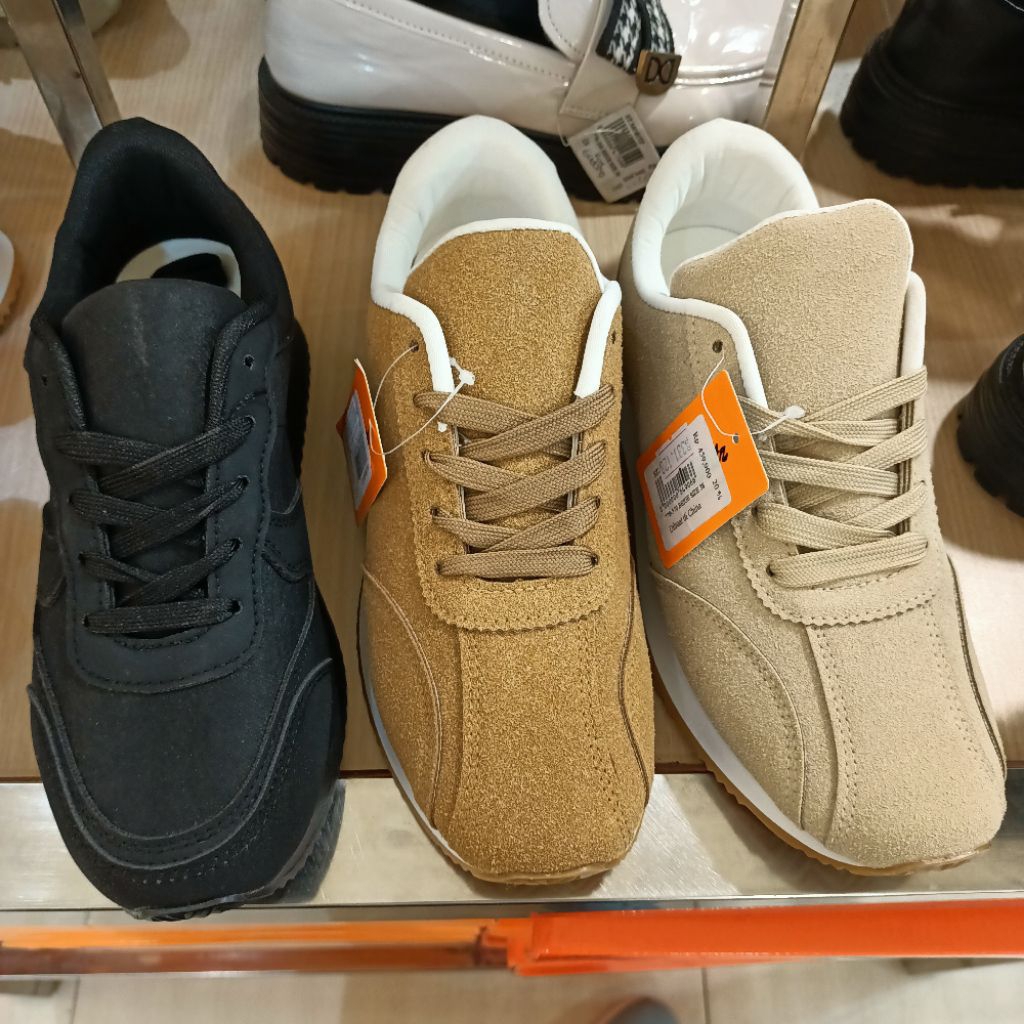 sepatu wanita sneakers ST.MORITZ original matahari