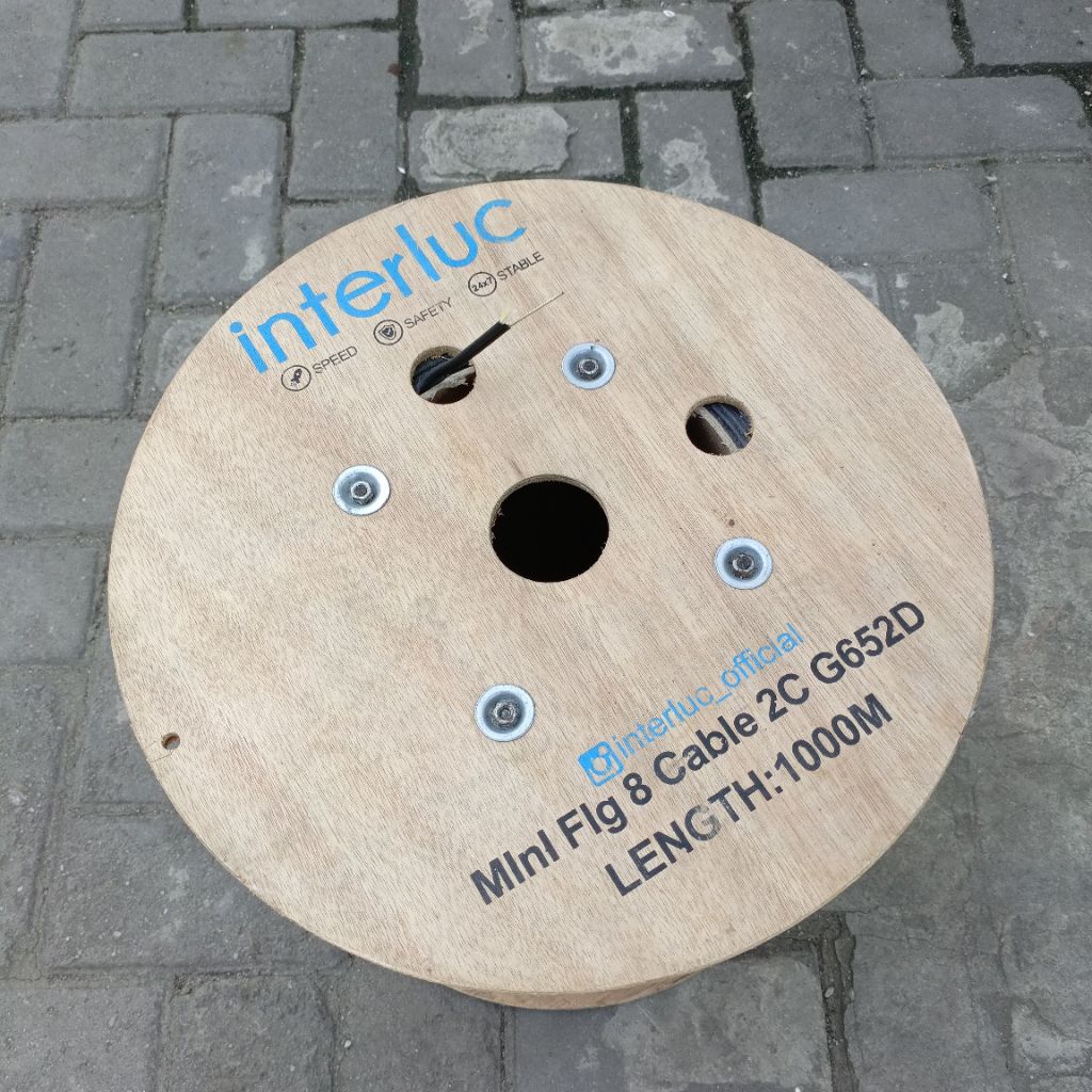 Cable Mini Fig8 2 Core 1Km Interluc