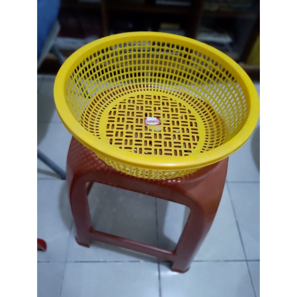 baskom keranjang kuning saringan plastik