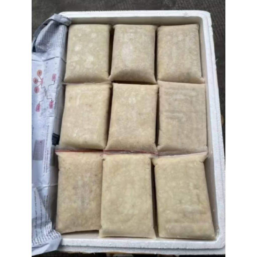

Daging Sirsak Asli Murni Original Tampa Campuran Kental Beserat || Daging Sirsak Tampa Biji || Saursop frozen Netto 1 kg