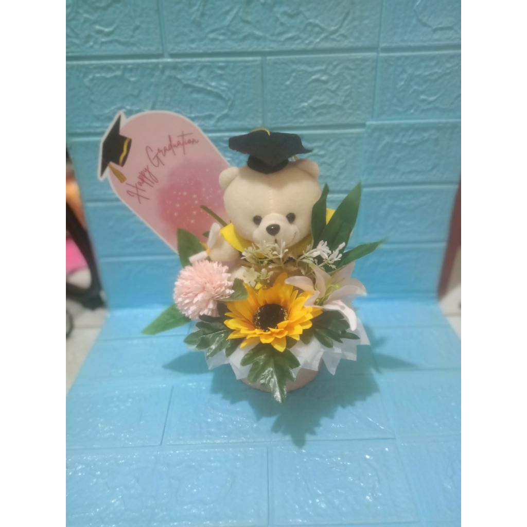 BUKET BOX BONEKA WISUDA BUNGA/UCAPAN KADO KELULUSAN WISUDA/KADO BUAT PACAR