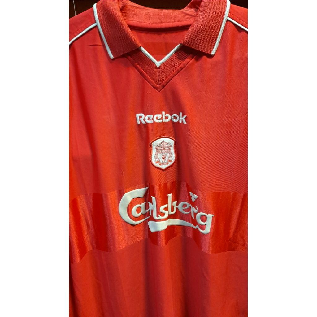 jersey liverpool tahun 2000