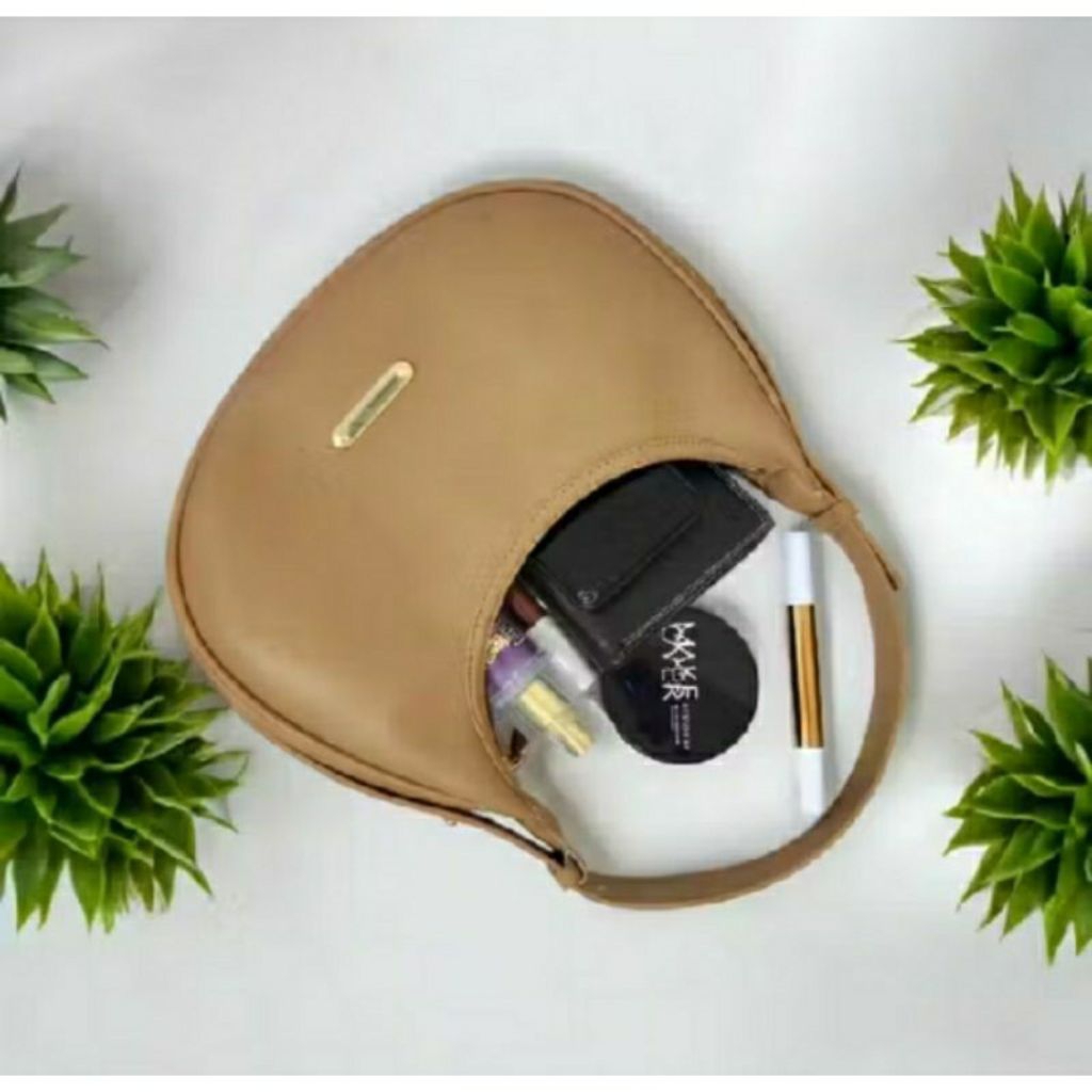 tas bulan sabit/kityy bag