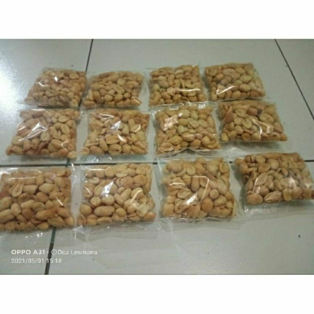

kacang bawang gurih rasa bawang berasa bngt isi 15 pcs