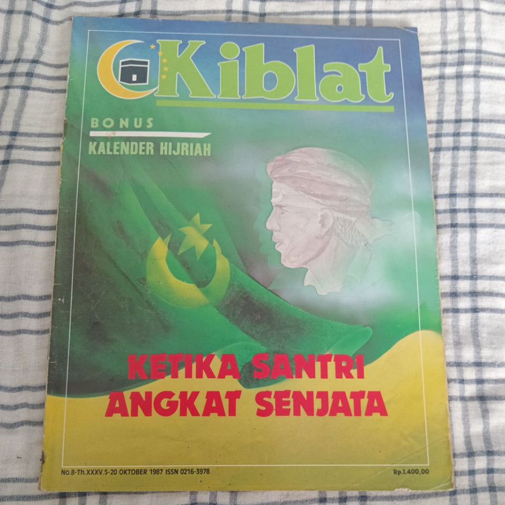 MAJALAH KIBLAT OKTOBER 1987 - KETIKA SANTRI ANGKAT SENJATA