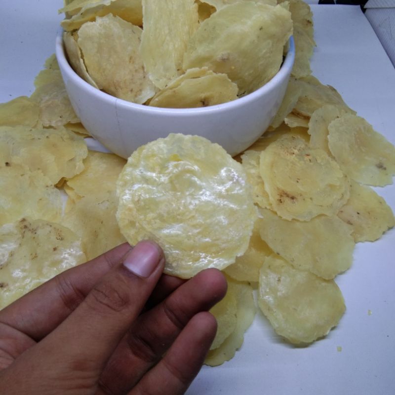 

emping melinjo asli ukuran sedang berat 1 kg
