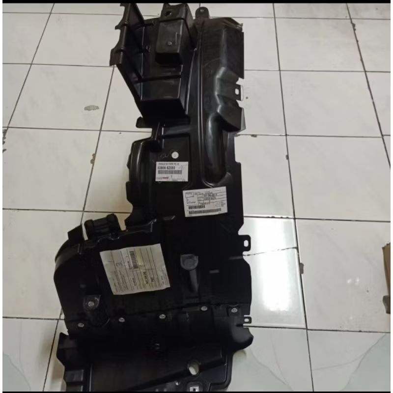 Liner Fender / Liner Spakbor avanza veloz 2016/2018 original