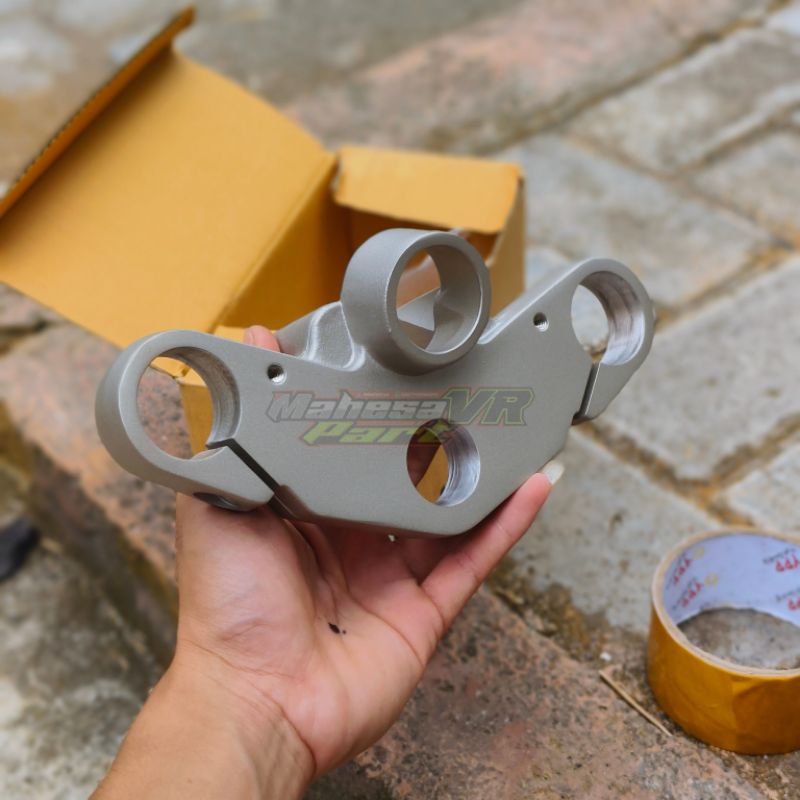 T atas Ninja RR Original/ segitiga ninja RR T atas new Original kawasaki kode 44039-1273-KG