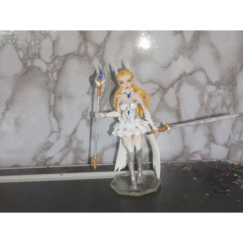 figure odette mobile legend