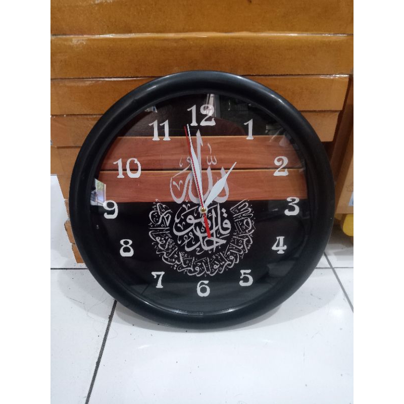 JAM DINDING BESAR 30 CM