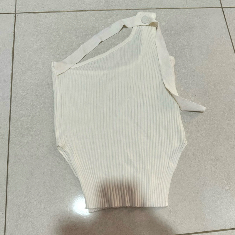 KNIT TOP OFF SHOULDER PRELOVED