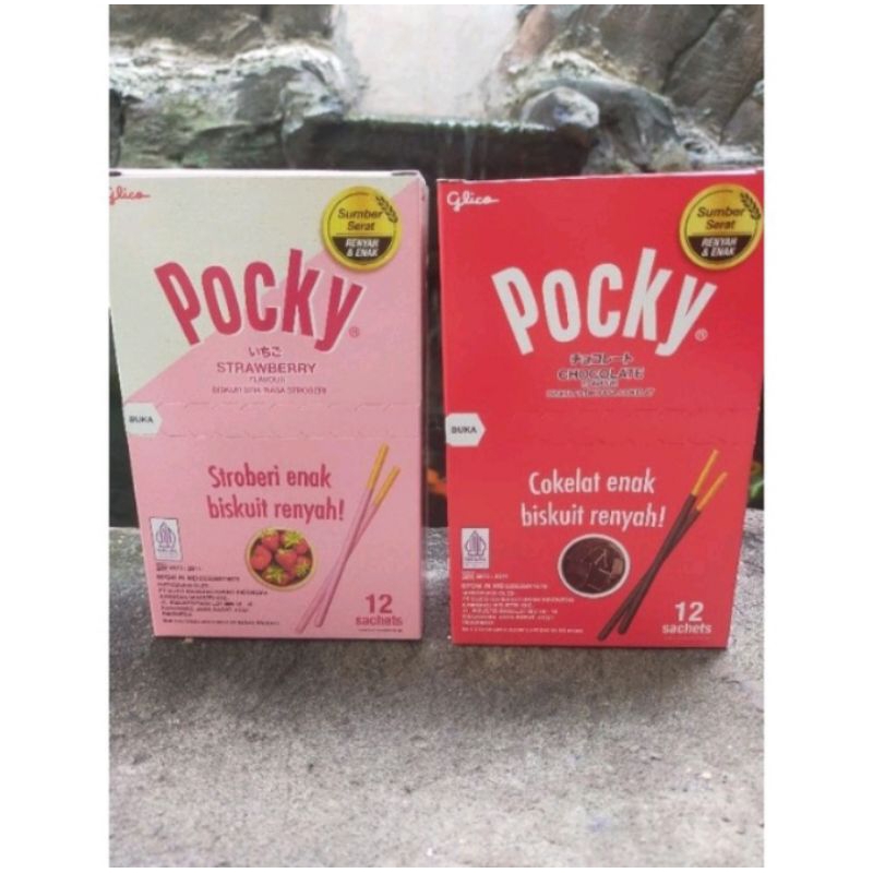 

Pocky Gliko Chocolate & Strawberry isi 12 per box