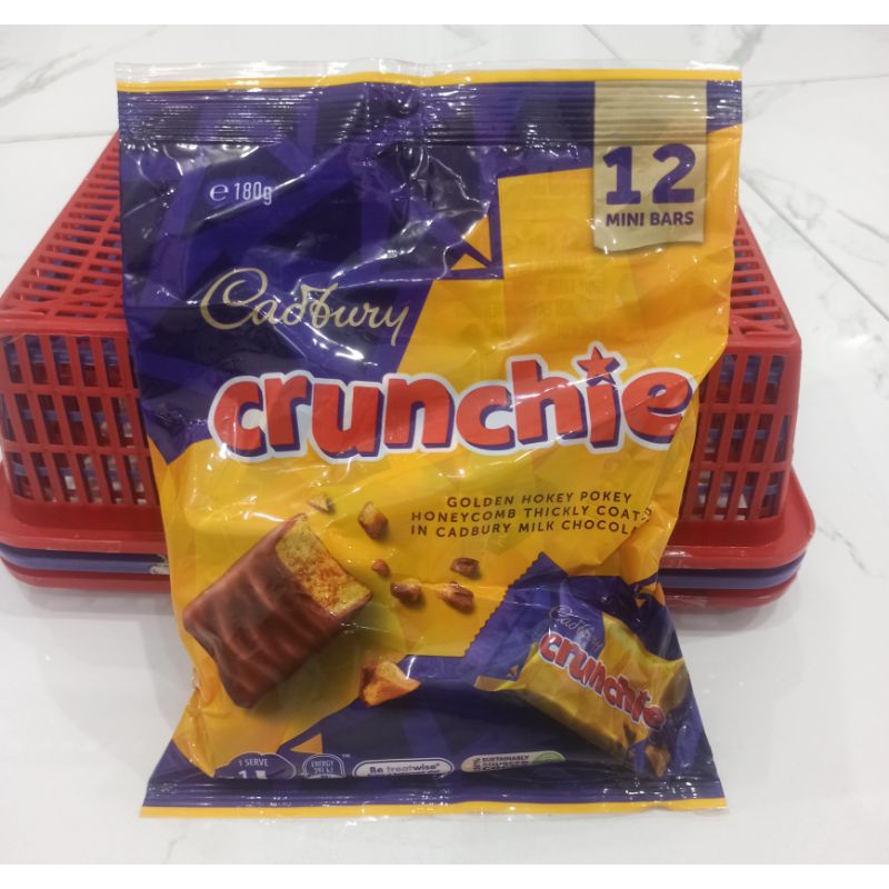 

Cadbury Crunchie 12 Mini Bars / Cadbury Crunchie Golden Honeycomb Milk Chocolate 12 Stick