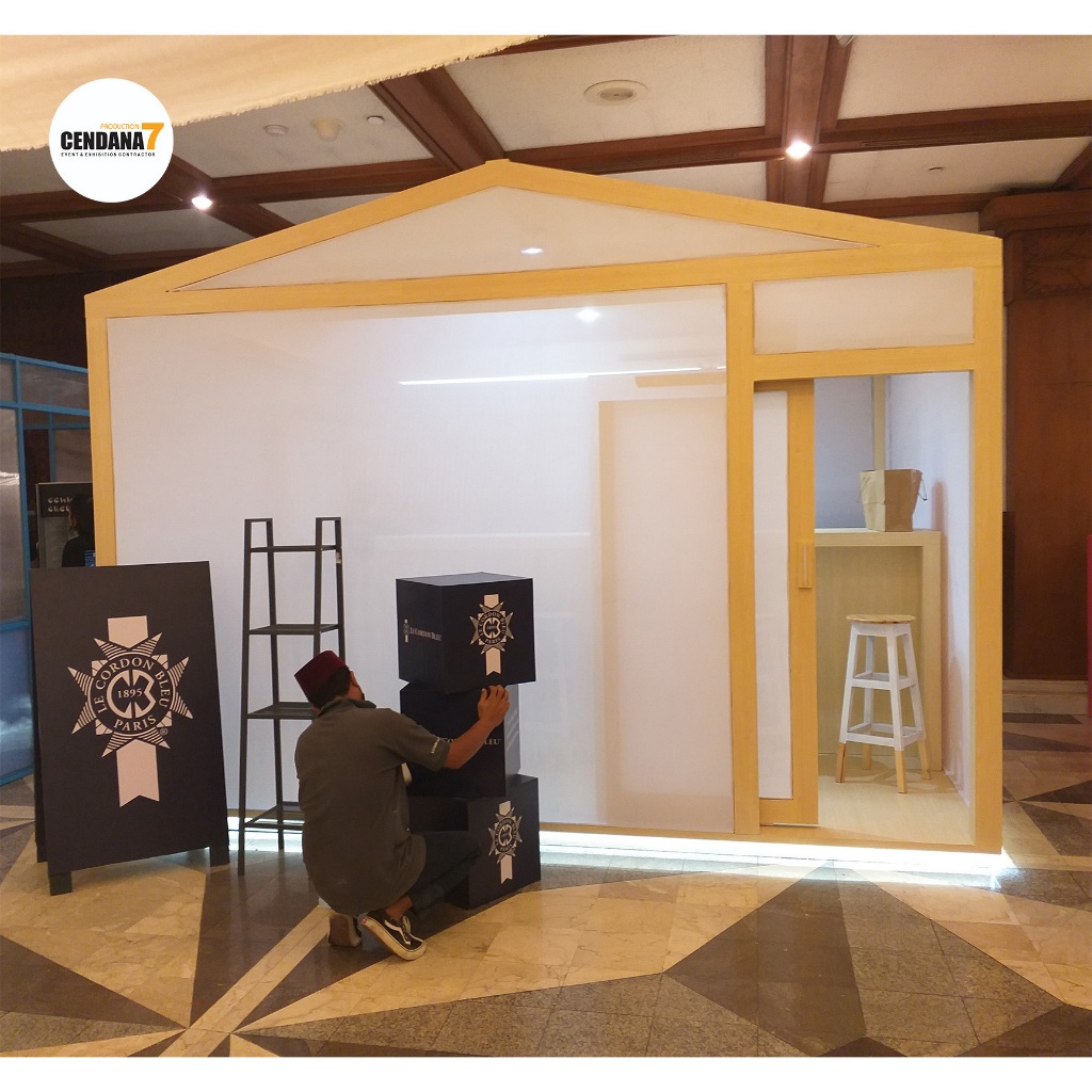 Stand booth Event atau pameran pre-Order