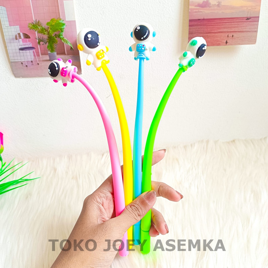 

PEN ASTRONOT GOYANG PULPEN PENA BOLPEN GEL TINTA TOENG LETOY ELASTIS