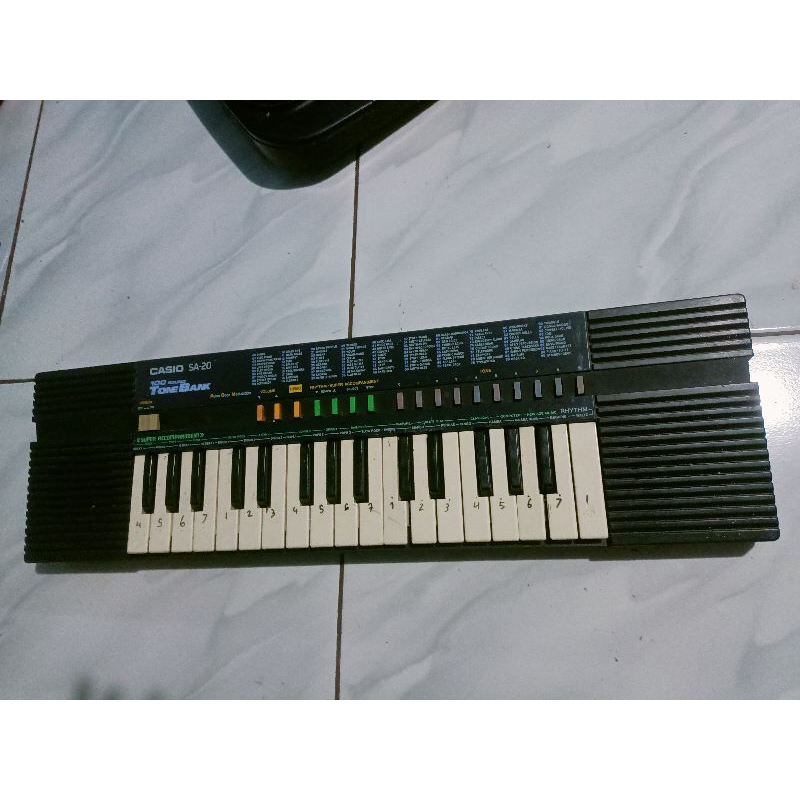 piano casio sa 20