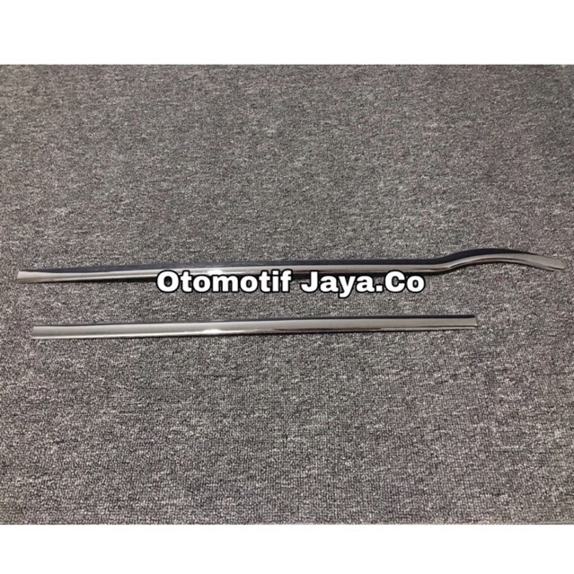 Lis kaca belakang avanza xenia chrome list kaca belakang xenia avanza lama tahun 2004 2005 2006 2007