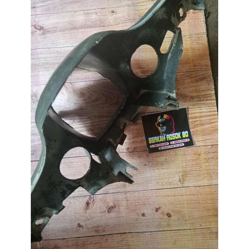 batok totok lampu bawah YAMAHA v80 Original second