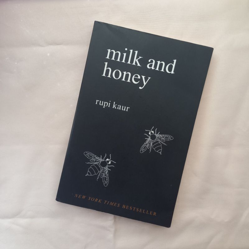 (Preloved) Buku Milk and Honey - Rupi Kaur English Original PB US