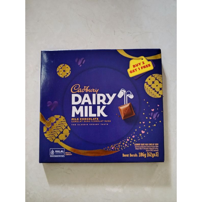 

Cadbury Cokelat Dairy Milk 62 gr [Buy 2 Get 1]