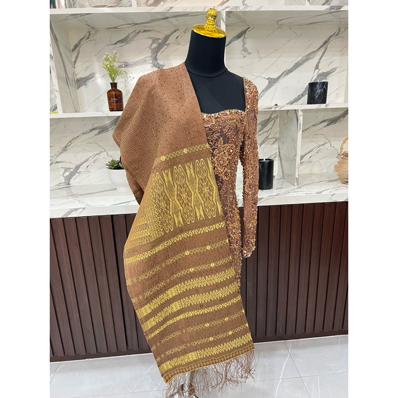 Tumtuman Pengantin Bemberg Cokelat Gold Songket Batak