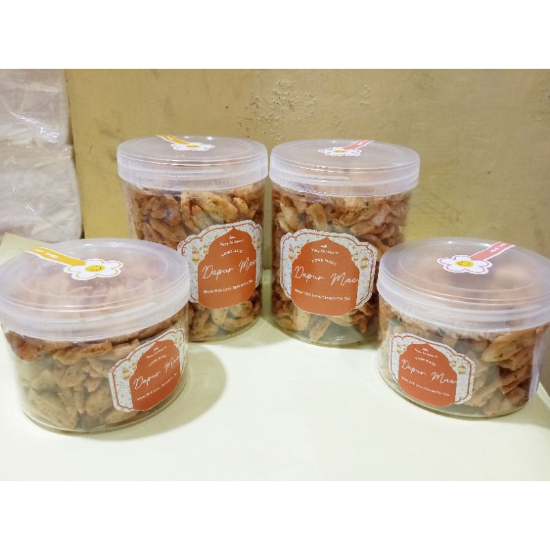 

KUE BAWANG GUNTING / SISTIK 400GR DAN 235 GR