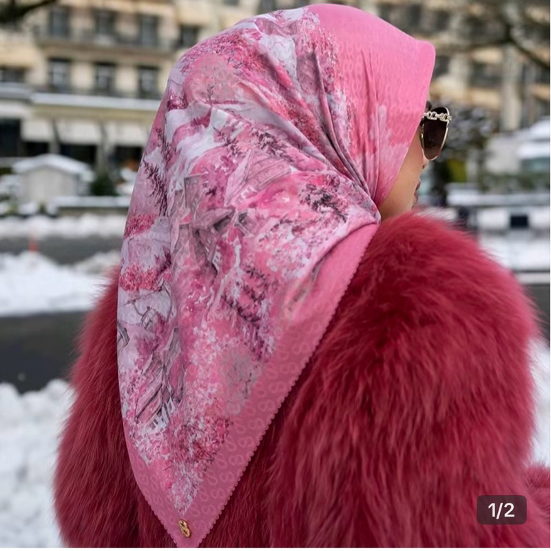 BUTTONSCARVES SWITZERLAND ALPINE