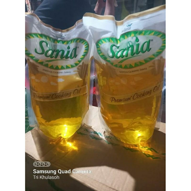 

minyak goreng sania 2 liter 1 karton isi 6