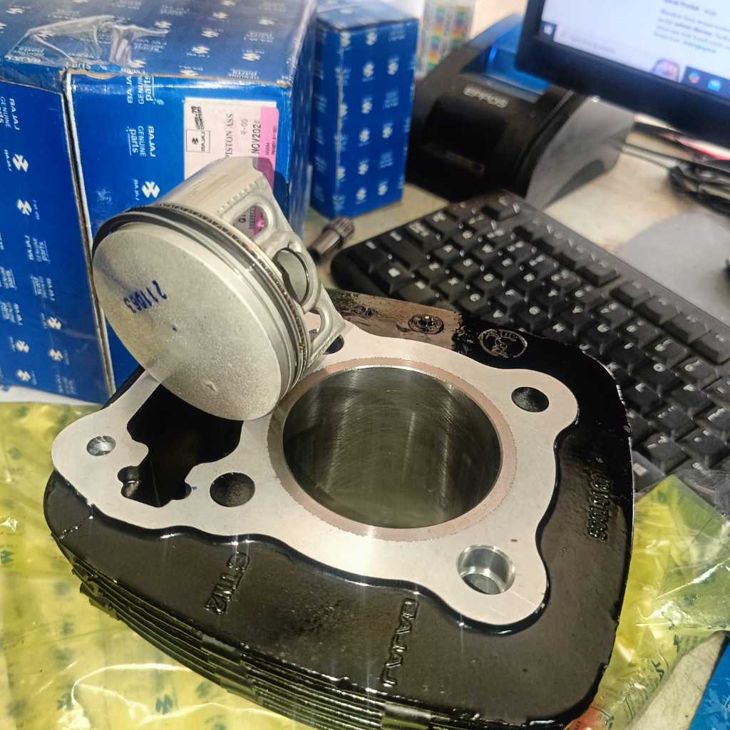 Cylinder blok piston assy Bajaj Pulsar 200 Original