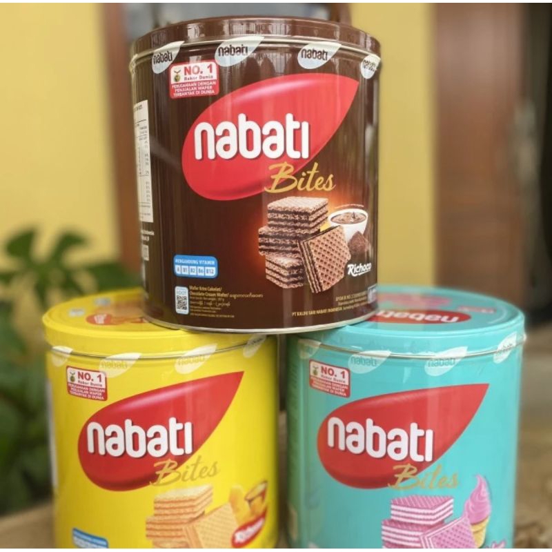 

NABATI COKLAT KALENG 240 GRAM / NABATI COKLAT / NABATI WAFER COKLAT / NABATI COKLAT WAFER