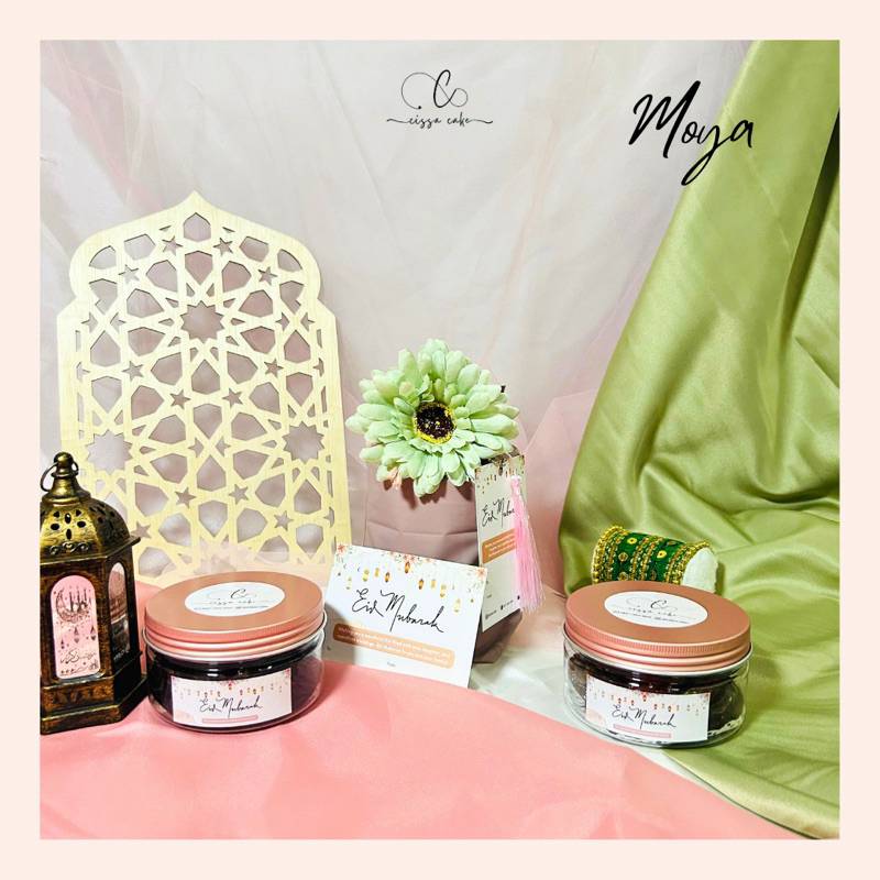

EID HAMPERS MOYA / HAMPERS LEBARAN / PARCEL LEBARAN / KUE LEBARAN by cissa.cake