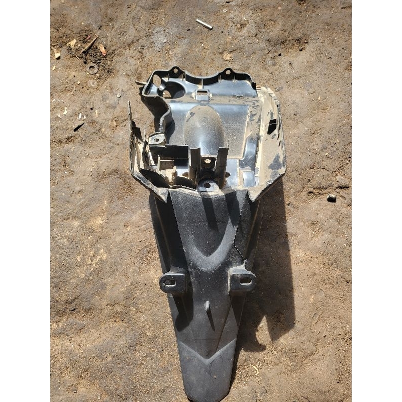 spakbor belakang beat karbu (non ori)