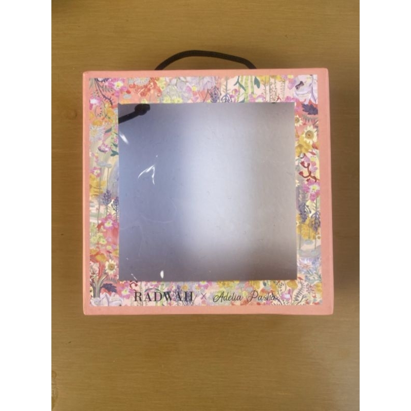 

BOX Radwah - Hard Box - Hard Box Hijab - Gift Box - Box Kado