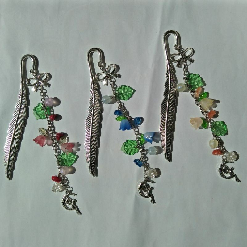 

bookmark charm/bookmark besi/bookmark aesthetic/pembatas buku bunga estetik/bookmark flower