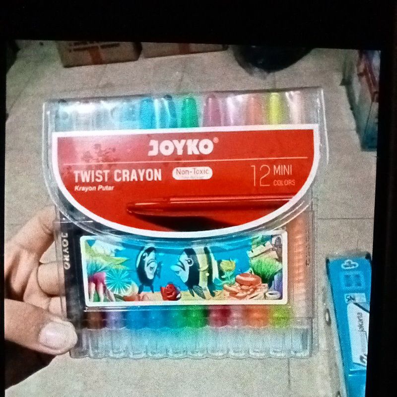 

promo crayon puter joyko isi 12pcs