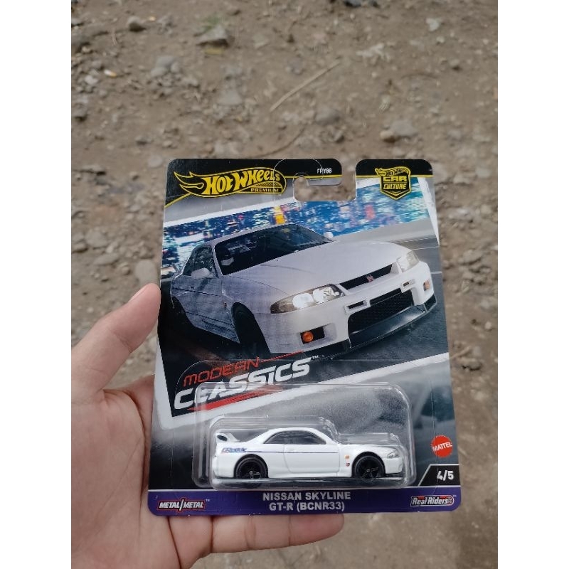 Hot wheels Premium Nissan skyline GTR R33