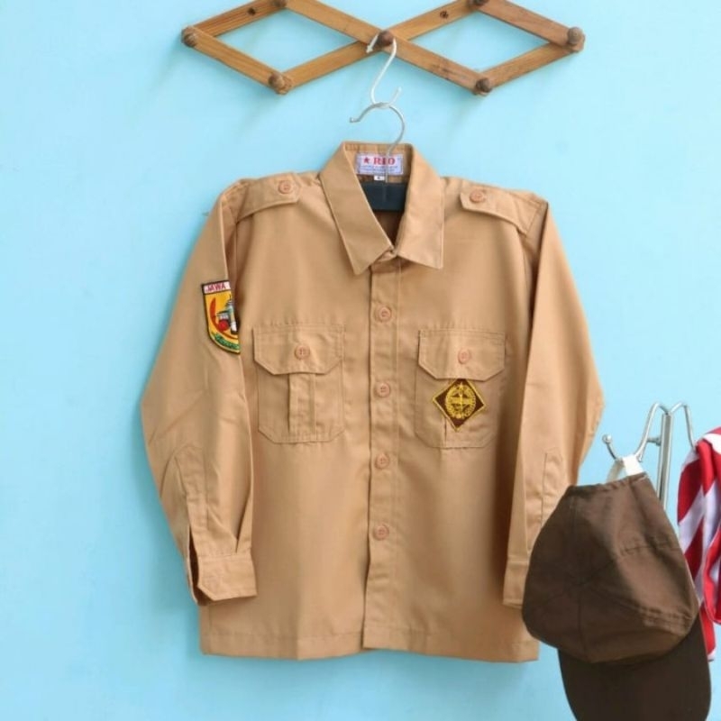 Baju pramuka cowo bahan Oxford dan bahan twis (licin serta mengkilap), Baju Pramuka SD, baju pramuka