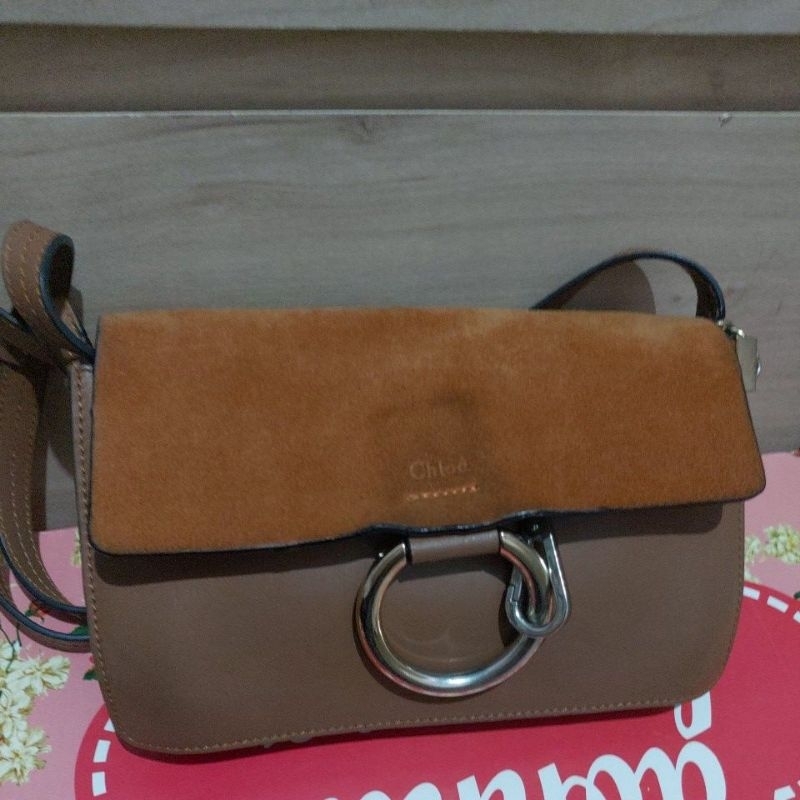 

Prelove cholw coklat suede