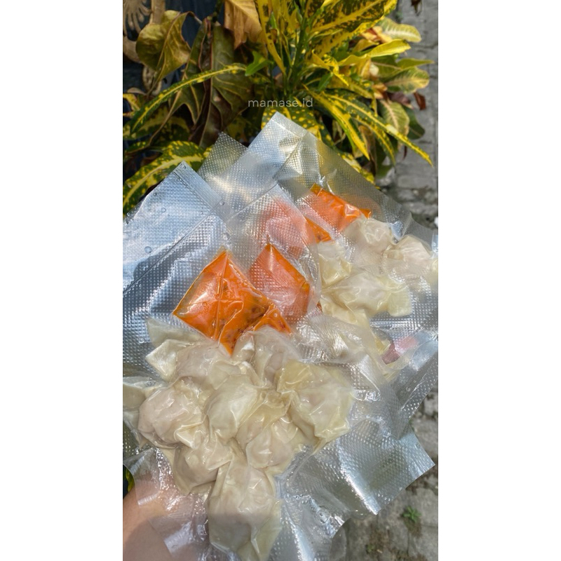 

Pangsit Pedas Frozen | Chili Oil
