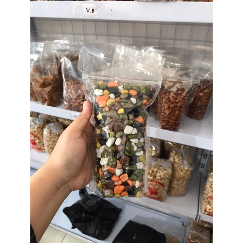 

Coklat Batu Kerikil 1KG