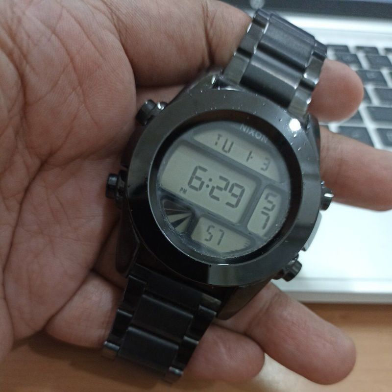 ~jam preloved nixon