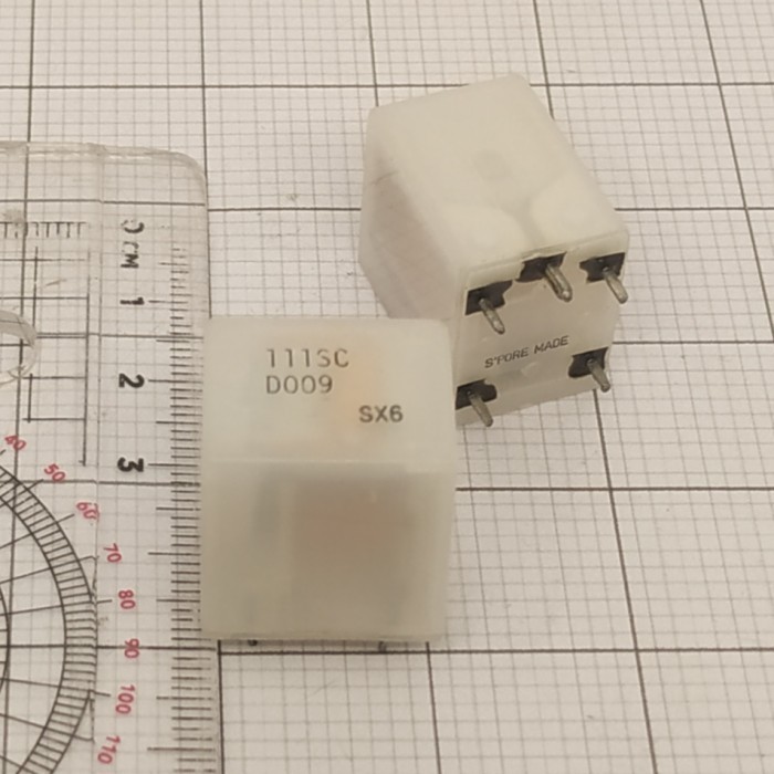 Relay 5pin Putih / Relay Putih 5 Kaki / Relay 5pin SX8 buatan spore