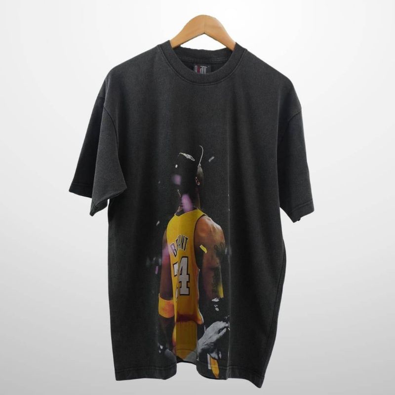 VINTAGE KOBE BRYANT T-SHIRT