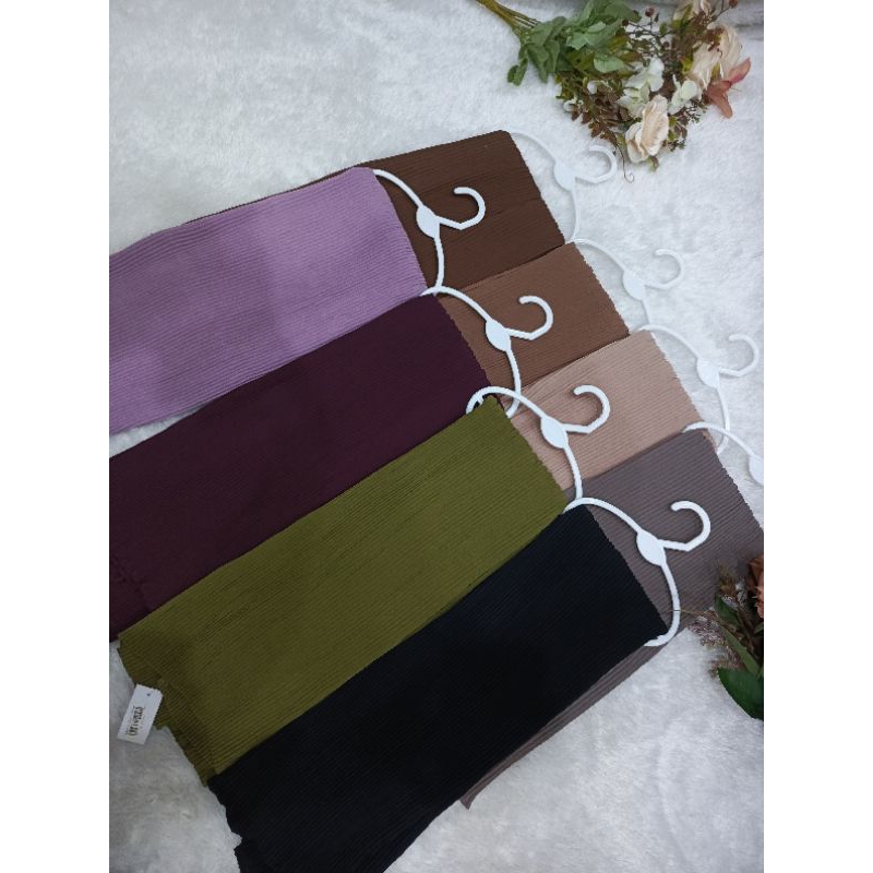 hijab pashmina plisket Nadira